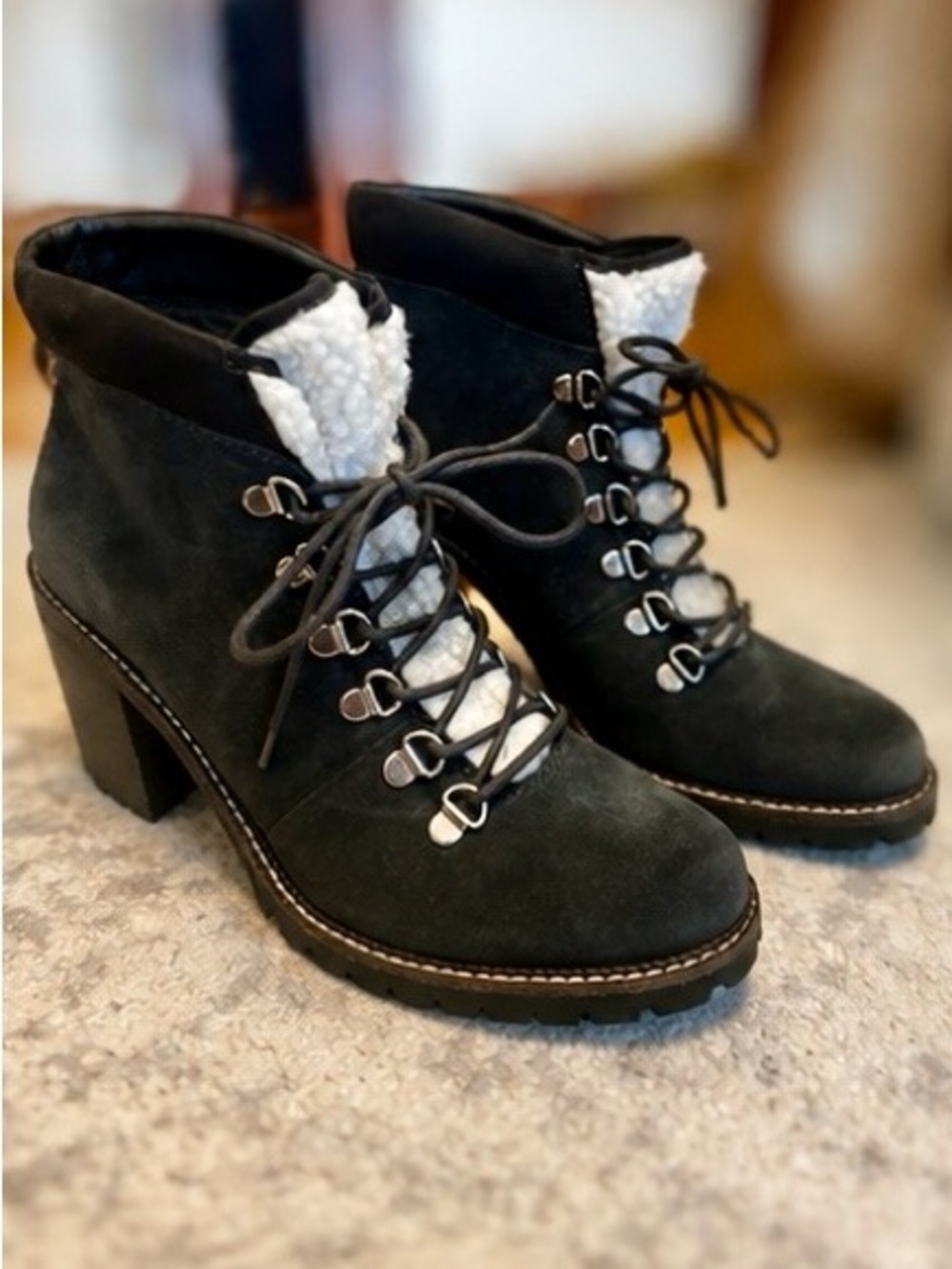 Dolce Vita Lace-Up Ankle Boots • Chunky Heel • Black • Size 9.5